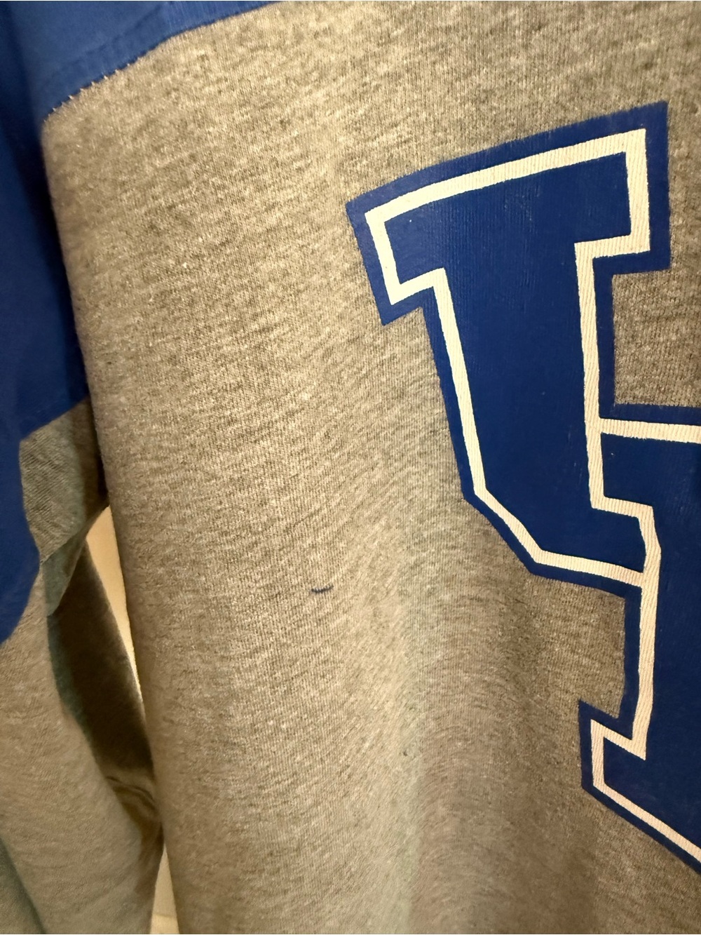 Kentucky Wildcats Sweatshirt - Picture 5 of 10